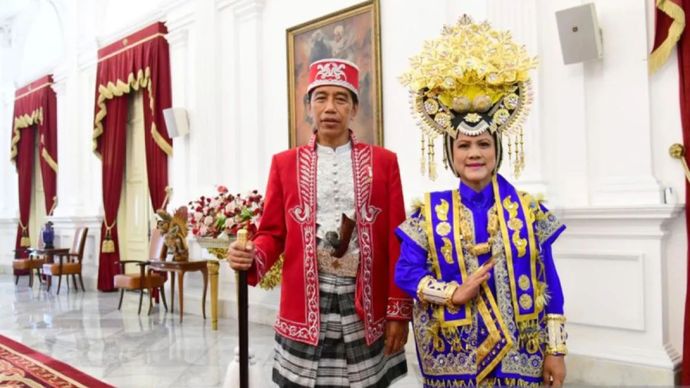 Jokowi Baju Adat Kesultanan Buton dari Sulteng (HUT RI 2022) <b>(Antara)</b>