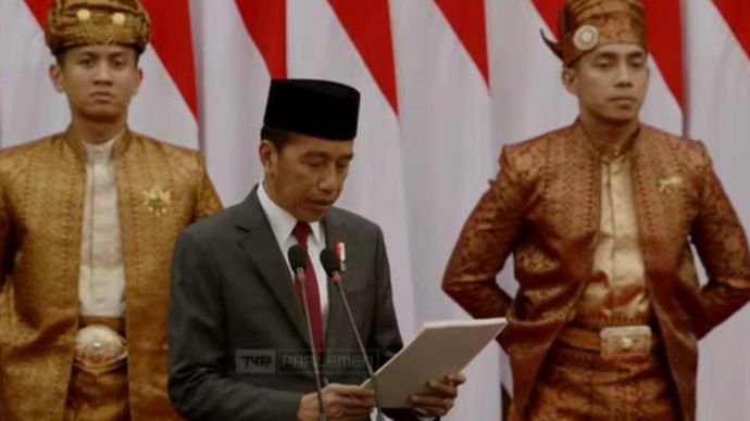 Presiden Jokowi saat paparan Nota Keuangan APBN 2025 di kompleks Parlemen