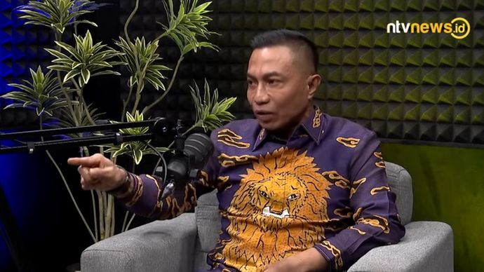 Bakal Calon Gubernur DKI dari unsur independen, Komjen Pol (Purn) Dharma Pongrekun yang juga mantan Wakil Kepala Badan Siber dan Sandi Negara (BSSN) saat di Podcast Dari Pulomas (DPO) di Redaksi ntvnews.id, Jakarta Timur. 