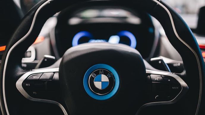 Ilustrasi. Logo BMW. (Foto: Pxfuel)