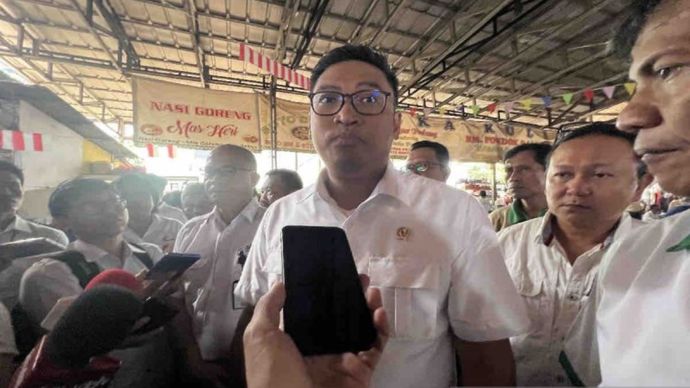 Wakil Menteri Pertanian (Wamentan) Sudaryono mengunjungi Pasar Minggu di Jakarta, Rabu (21/8/2024). <b>(Dok.Antara)</b>