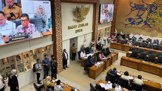 Rapat kerja pembahasan Rancangan Undang-Undang (RUU) tentang Perubahan Keempat atas Undang-Undang Nomor 1 Tahun 2015 (RUU Pilkada) di kompleks parlemen, Senayan, Jakarta, Rabu (21/8/2024). 