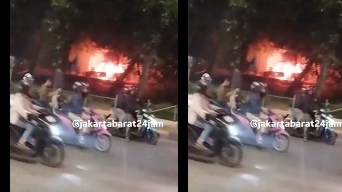 Mobil polisi dibakar