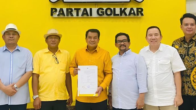 Dewan Pimpinan Pusat (DPP) Partai Golongan Karya (Golkar) secara resmi memberikan formulir persetujuan B1 KWK kepada pasangan calon (paslon) bupati/wakil bupati Tangerang Maesyal Rasyid-Intan Nurul Hikmah untuk maju di Pilkada 2024.