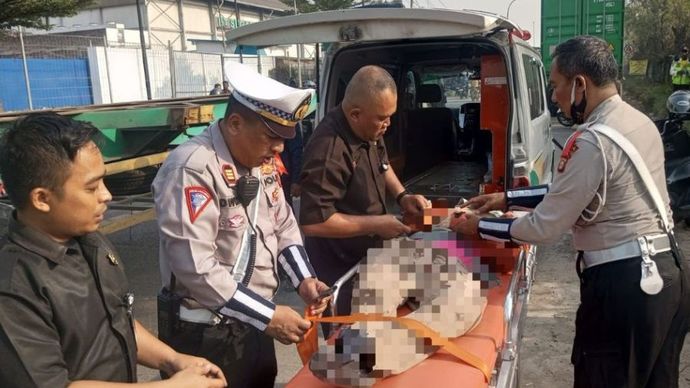 Pengencadara motor tewas usai terlibat kecelakaan