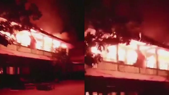 Kebakaran melanda Pondok Pesantren Nurul Hakim di Kediri, Lombok Barat, pada Senin (2/9/2024).