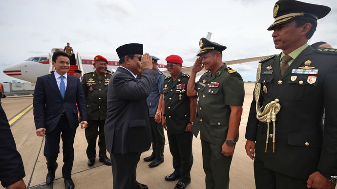 Usai kunjungan ke Laos, Menteri Pertahanan RI Prabowo Subianto tiba di Phnom Penh International Airport