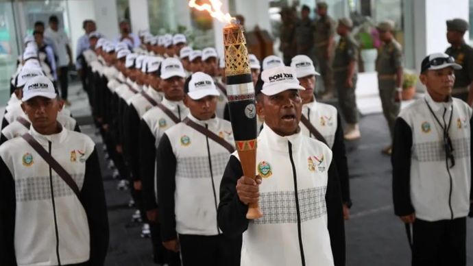 Kirab Obor PON XXI Aceh-Sumut tiba di Medan dan akan dibawa ke Istana Maimun, Senin (9/9/2024).