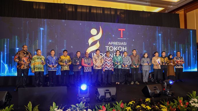 Pj Gubernur Banten Al Muktabar Raih Tokoh Pemberdayaan Masyarakat 2024 <b>(Istimewa)</b>