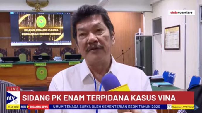 Kuasa hukum enam terpidana kasus Vina, Roely Panggabean dalam wawancara dengan jurnalis NusantaraTV di PN Cirebon, Jawa Barat/tangkapan layar NTV