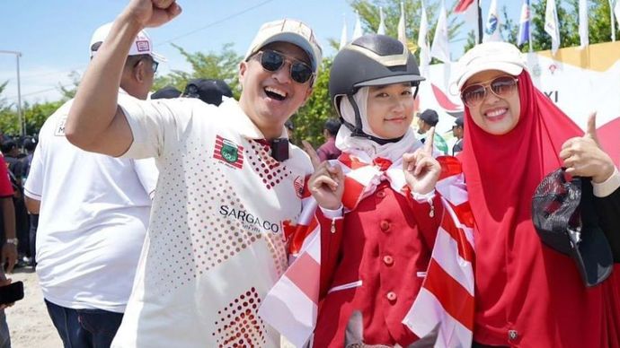 Aisha Maydina Hakim putri Irfan Hakim meraih medali emas di cabang berkuda nomor lompat rintangan (jumping) beregu U-21 di PON XXI 2024.