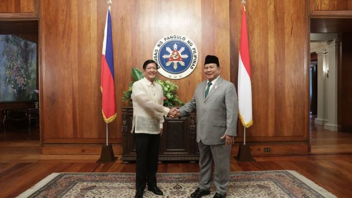 Menteri Pertahanan RI Prabowo Subianto melakukan pertemuan resmi dengan Presiden Filipina H.E. Mr. Ferdinand Romualdez Marcos Jr., di Istana Malacanang, Manila, Jumat (20/9).