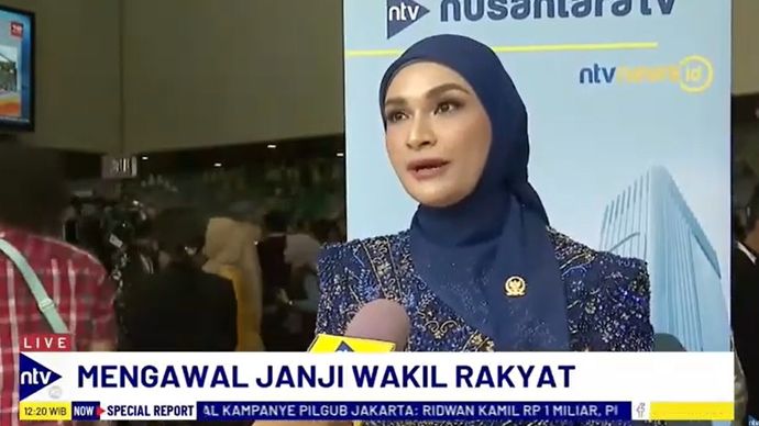 Futri Zulya Savitri resmi dilantik menjadi anggota DPR RI periode 2024-2029. 