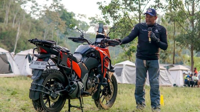 Suzuki mengadakan sesi Safety Coaching &amp; Sharing Safety Riding. (Foto: Dok/Suzuki Indonesia)