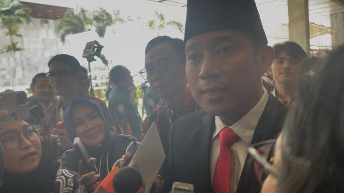 Denny Cagur dalam pelantikan anggota DPR RI 2024-2029. (Ntvnews.id-Muslimin Trisyuliono)