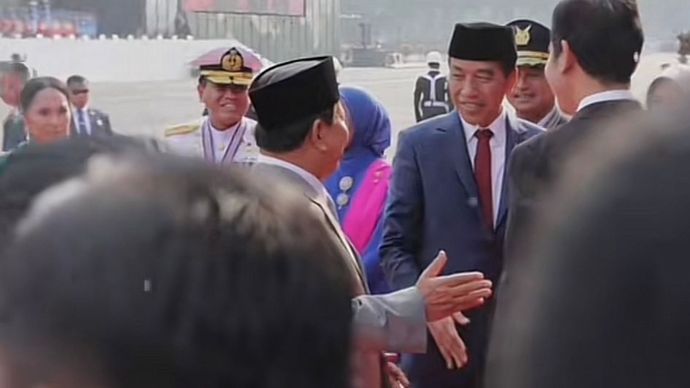 Prabowo, Jokowi dan Gibran di HUT TNI