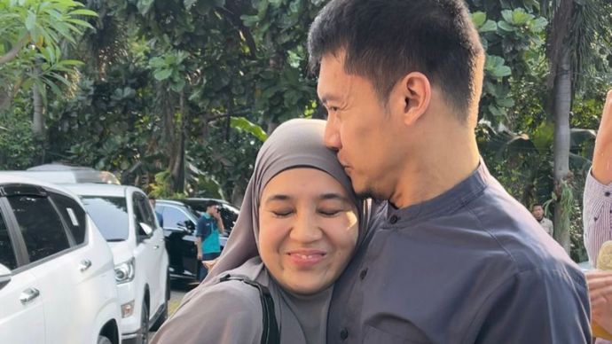 Dimas Seto Bareng Dhini Aminarti