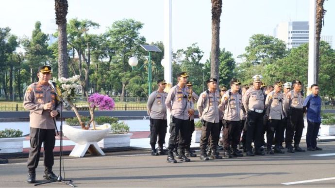 Apel pengamanan aksi beberapa elemen massa dan mahasiswa di depan Gedung DPR RI dan Patung Kuda, Jakarta Pusat, Jumat (11/10/2024).