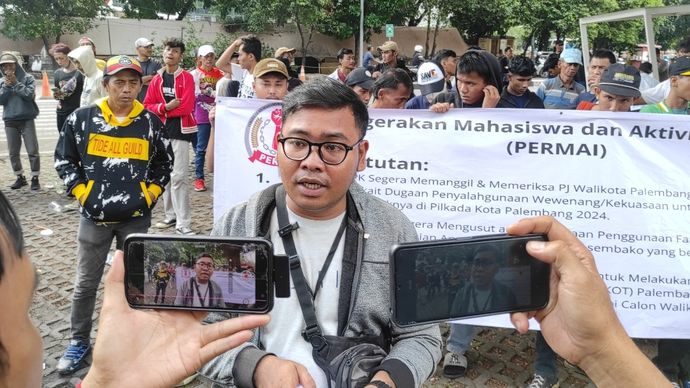 KPK diminta memantau Pilwalkot Palembang. 