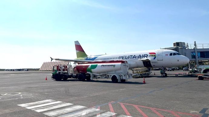 Pelita Air sebagai Official Airline Partner Maliq &amp; D'Essentials akan menyiapkan beragam kejutan bagi para penumpang &amp; penggemar Maliq &amp; D'Essentials khusus untuk penerbangan rute Denpasar, Surabaya, dan Yogyakarta. (Foto: Istimewa)