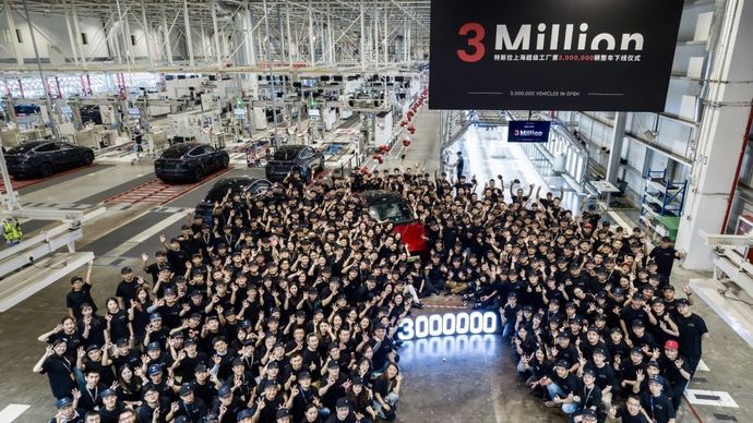 Gigafactory Tesla di Shanghai mencapai tonggak sejarah produksi 3 juta mobil. (Foto: Teslarati)