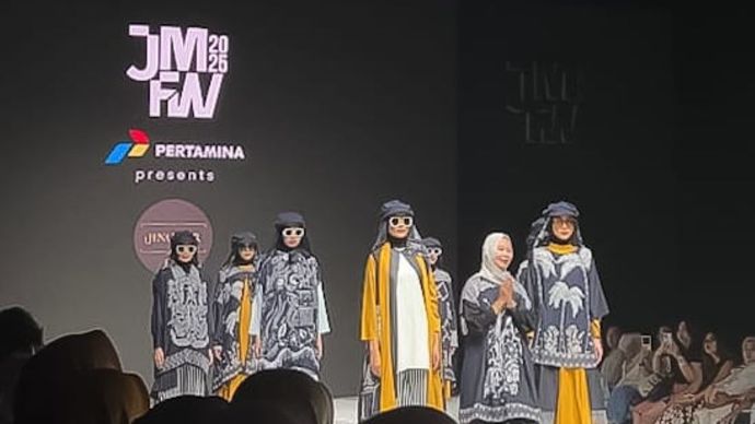 Produk UMKM binaan Pertamina menarik perhatian dan raih predikat terbaik di Jakarta Muslim Fashion Week 2024/Foto: Istimewa