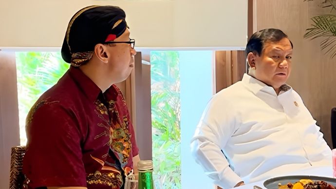 Abu Janda dan Prabowo Subianto.