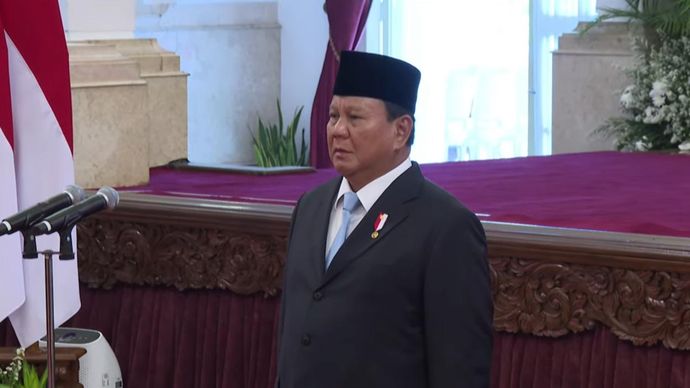 Presiden Prabowo Subianto melantik Sunarto sebagai Ketua Mahkamah Agung (MA) di Istana Negara.