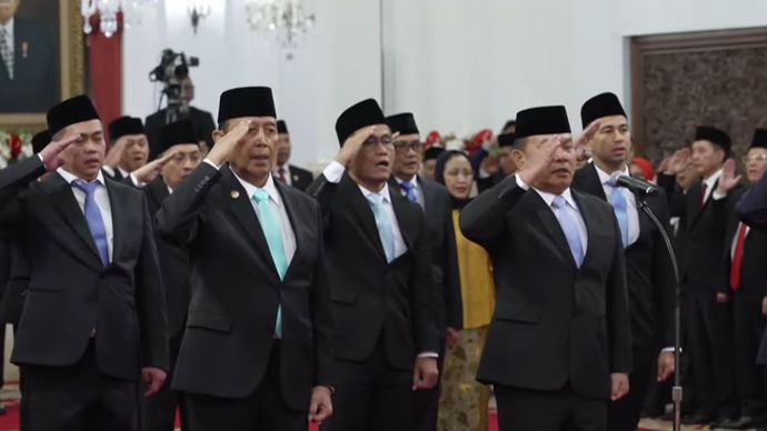 Prabowo Subianto resmi melantik sejumlah melantik kepala badan hingga utusan khusus presiden di Istana Negara