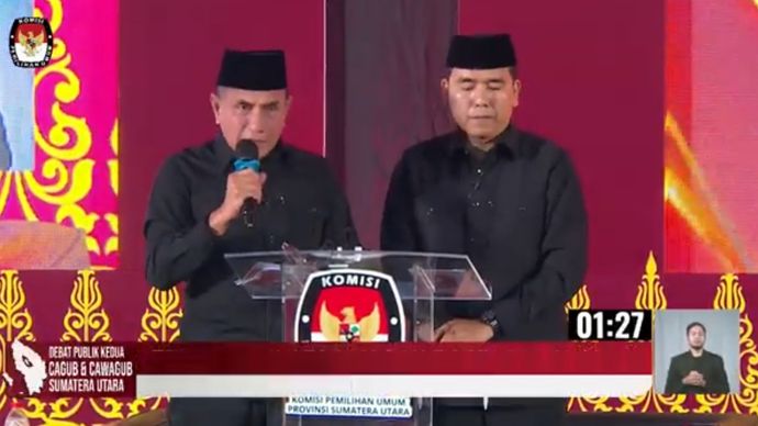 Edy Rahmayadi-Hasan Basri Sagala dalam debat kedua Pilkada Sumut 2024. (YouTube) 