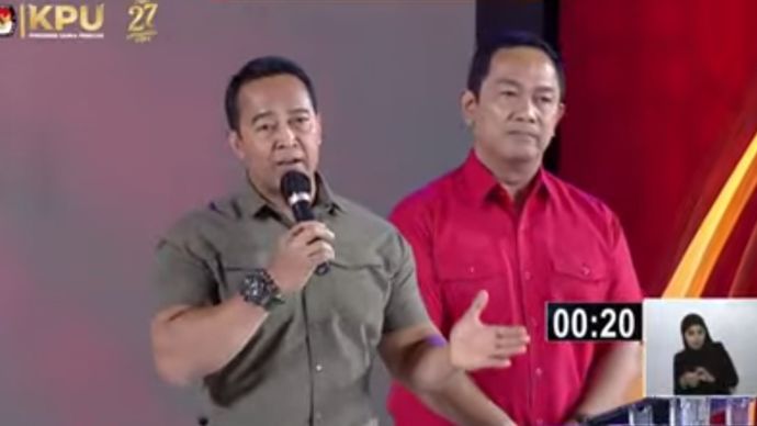 Andika Perkasa-Hendrar Prihadi di debat kedua Pilkada Jateng 2024. (YouTube) 