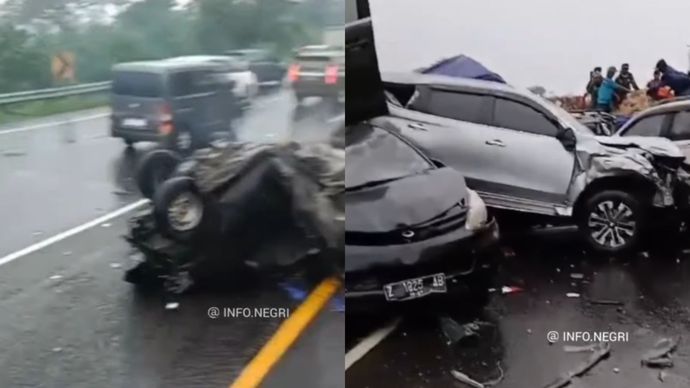 Mobil ringsek usai kecelakaan Tol Cipularang