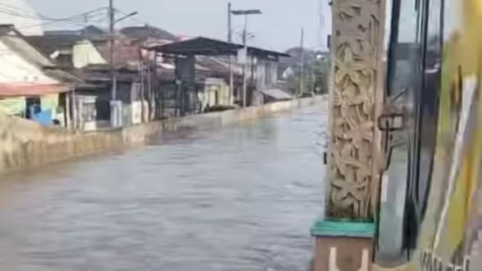 Banjir di Taman Mangu Pondok Aren Tangsel