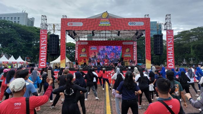 Keseruan Zumba bersama di pagi hari pada acara Daihatsu Kumpul Sahabat Medan. (Foto: Istimewa)