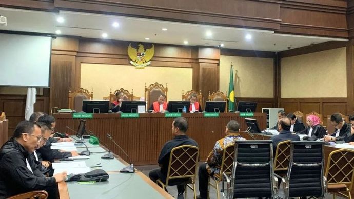 Sidang pembacaan surat dakwaan kasus dugaan korupsi pengadaan truk Basarnas di Pengadilan Tindak Pidana Korupsi