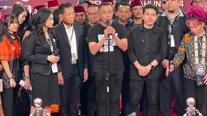 Pasangan Dharma-Kun usai debat terakhir Pilkada Jakarta 2024. 