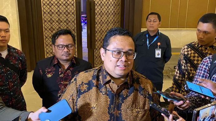 Ketua Bawaslu RI Rahmat Bagja saat memberikan keterangan kepada awak media di Jakarta.