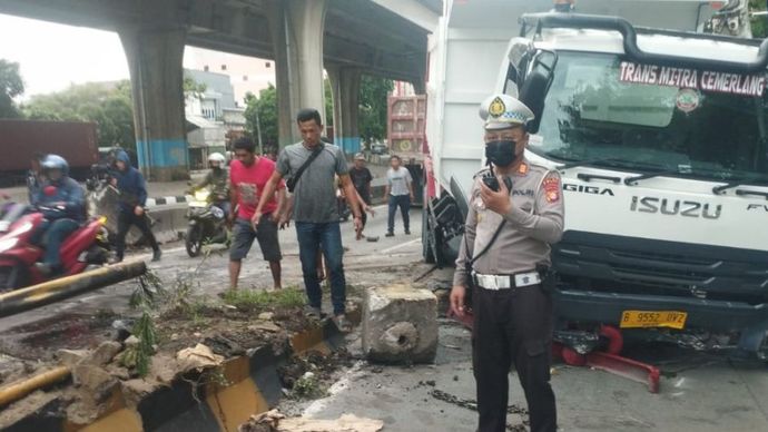 Kecelakaan truk di Tanjung Priok