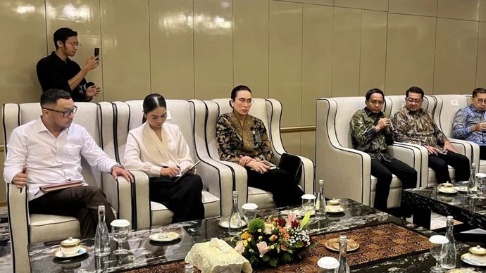 Pertemuan beberapa kementerian dan DPR RI bersama delegasi film &ldquo;Women From Rote Island&rdquo; di Gedung Nusantara III, Kompleks Parlemen, Senayan, Jakarta, Kamis. 