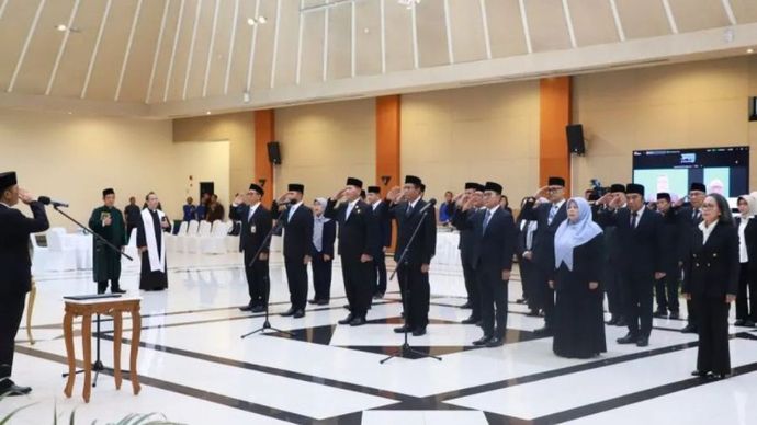 Suasana saat Menteri Sekretaris Negara (Mensesneg) Prasetyo Hadi secara resmi melantik 25 pejabat baru di lingkungan Kementerian Sekretariat Negara, bertempat di Gedung Krida Bhakti, Sekretariat Negara, Jakarta, Jumat (29/11/2024).