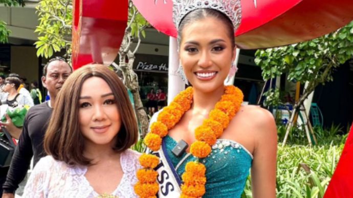 Ketut Permata Juliastrid kembali ke Bali setelah sukses menjadi pemenang dalam ajang kontes kecantikan Dunia Miss Cosmo 2024