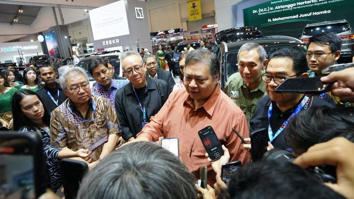 Menko Perekonomian Airlangga Hartarto saat mengunjungi MUF GJAW 2024 di ICE BSD City, Kabupaten Tangerang, Banten, Minggu, 1 Desember 2024. (Foto: Istimewa/Humas Ekon)