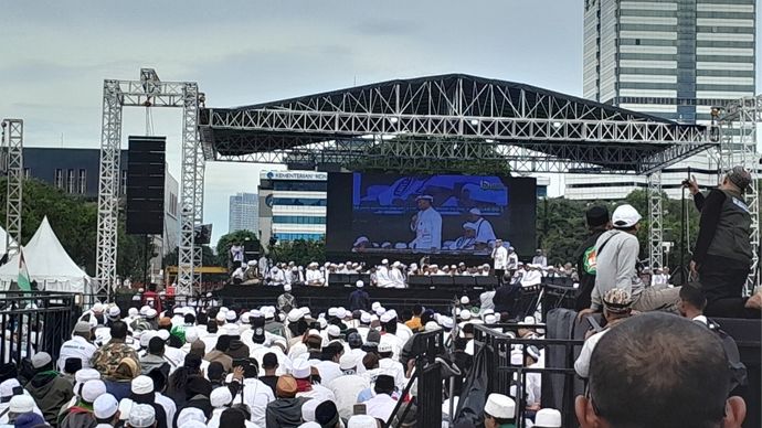 Hidayat Nur Wahid Hadiri Acara Reuni Akbar 212 di Monas