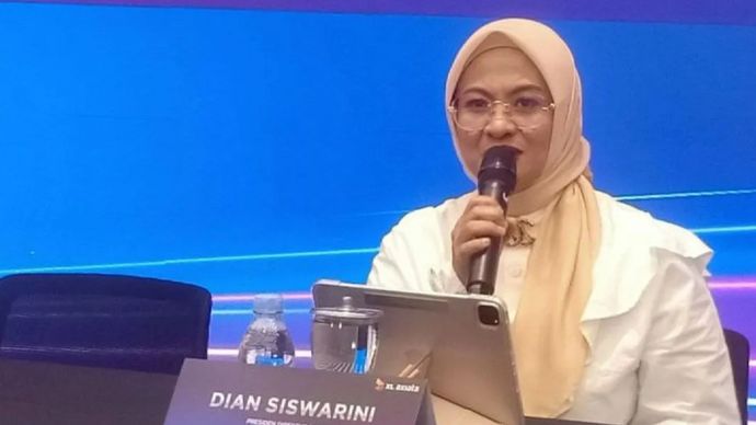 Presiden Direktur dan CEO XL Axiata Dian Siswarini