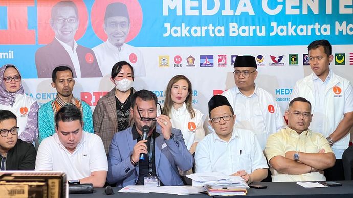 Konferensi pers Tim Ridwan Kamil dan Suswono, pasca penetapan hasil rekapitulasi Pilkada Jakarta 2024. 