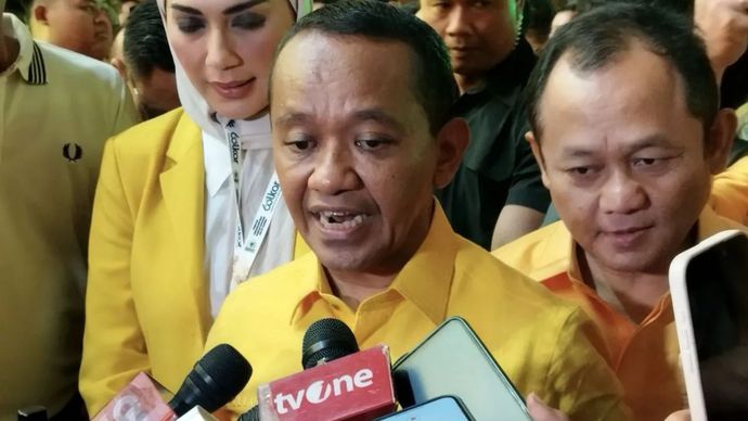 Ketua Umum Partai Golkar Bahlil Lahadalia usai berpidato dalam acara Bimbingan Teknis (Bimtek) Anggota DPR RI dan DPRD Fraksi Partai Golkar Periode 2024-2029 Seluruh Indonesia di Jakarta, Rabu.