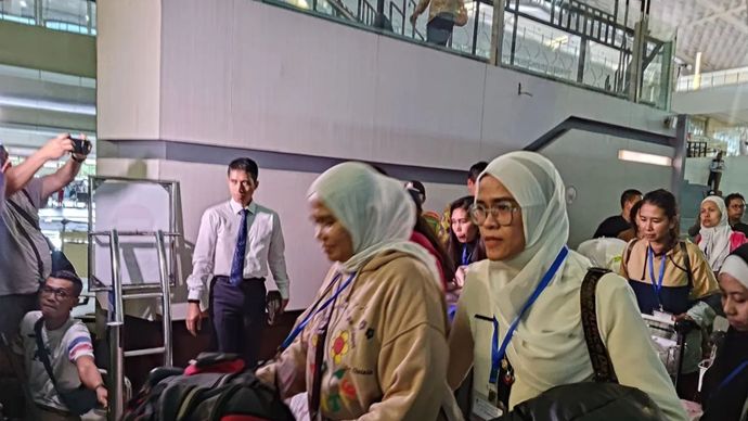 Kementerian Luar Negeri (Kemlu) melaporkan sebanyak 37 Warga Negara Indonesia (WNI) yang dievakuasi dari Suriah telah berhasil kembali ke tanah air dengan lancar dan selamat.