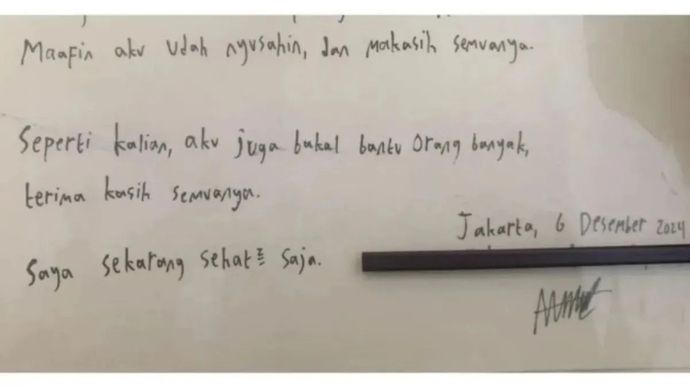 Tulisan MAS (14) dalam sebuah surat yang diperoleh dari anggota tim kuasa hukum kasus anak bunuh ayah, APW (40) dan neneknya, RM (69) serta melukai ibunya, AP di Jakarta, Jumat (6/12/2024).