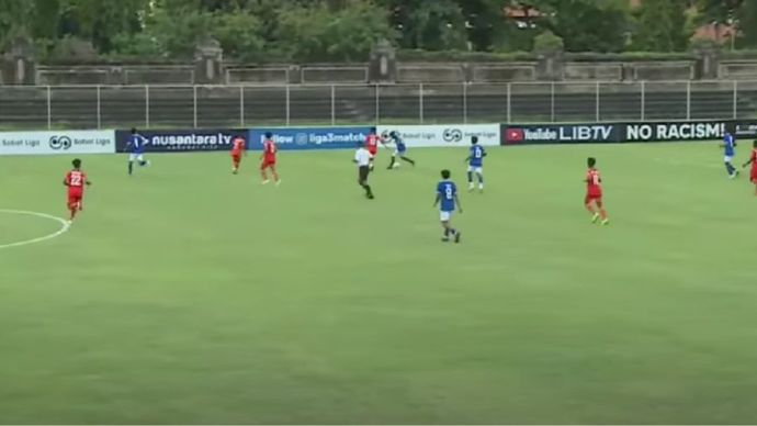 Persekabpas Pasuruan vs PSCS Cilacap. <b>(Tangkapan layar Youtube)</b>