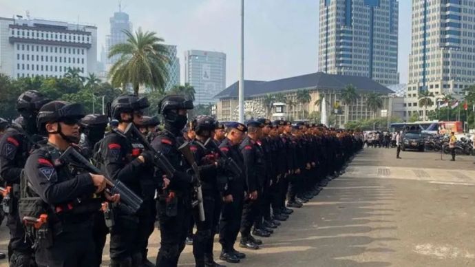 Pengamanan aksi di kawasan Patung Kuda, Jakarta Pusat.